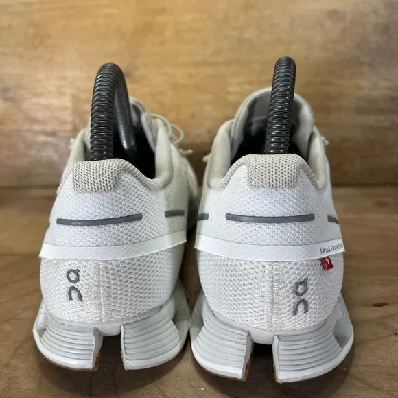 On Cloud REFLECTIVE Womens Size 7.5 Running Shoes Sneakers White Sand Gum - Picture 5 of 11